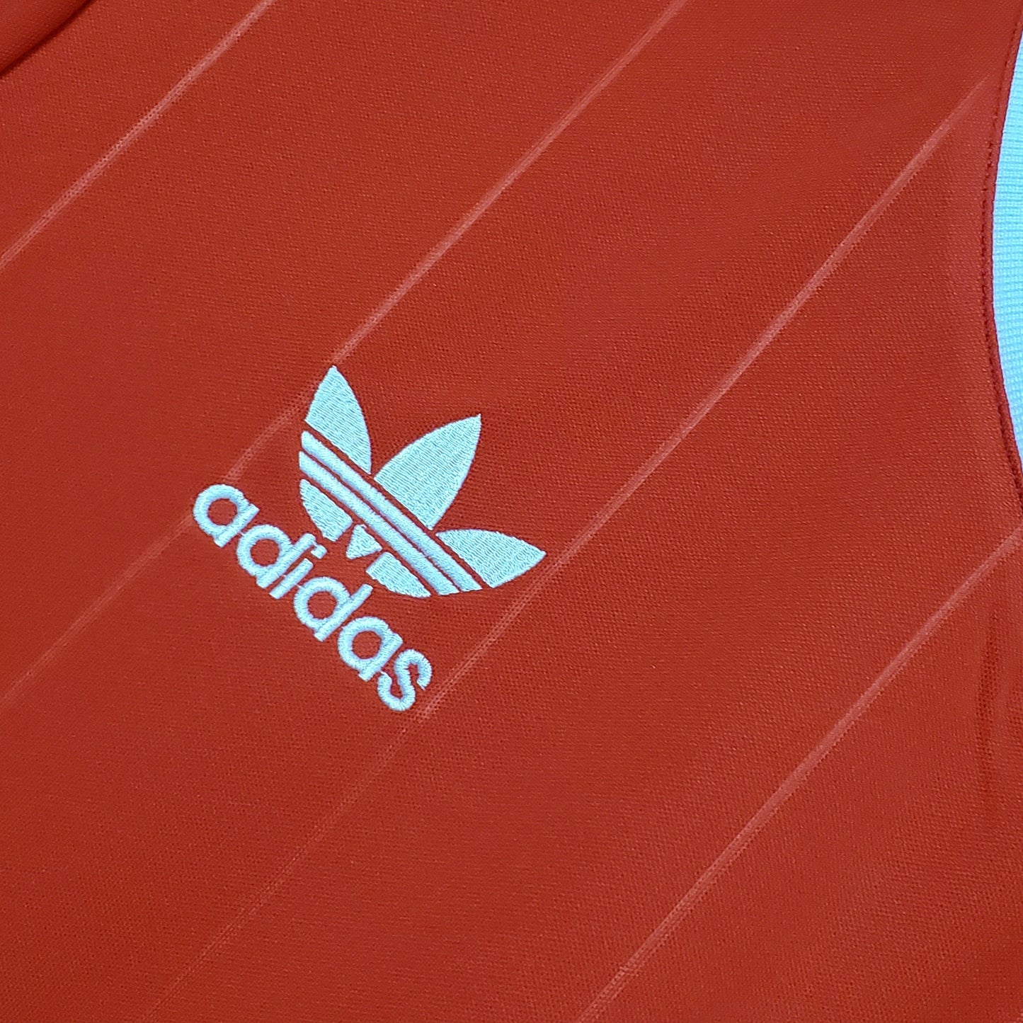 MANCHESTER UNITED I 1983 HOMBRE (RETRO) - TIENDA DEL JUGADOR