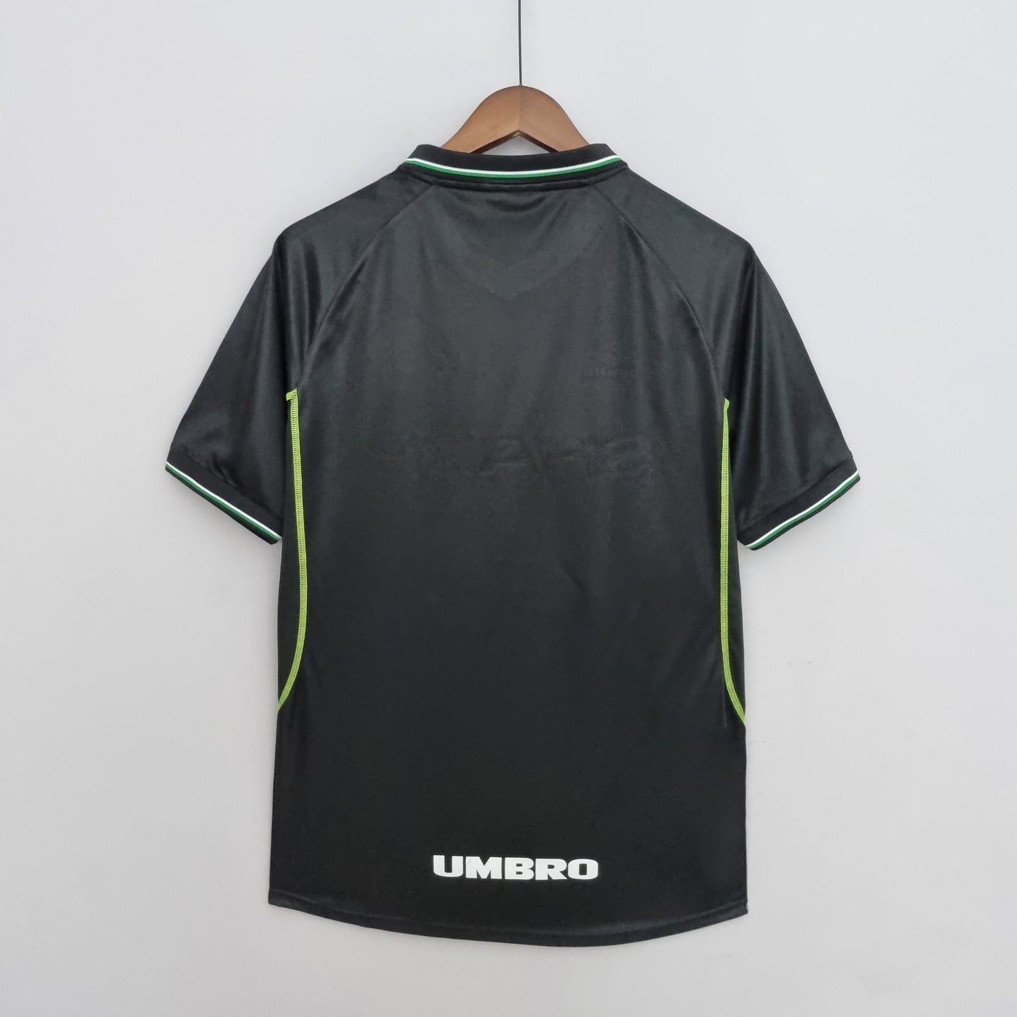MANCHESTER UNITED I 1988 HOMBRE (RETRO) - TIENDA DEL JUGADOR