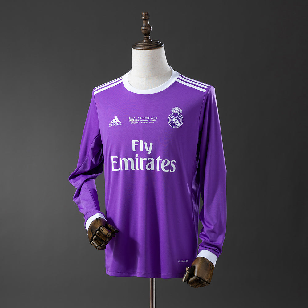 Real Madrid Jersey Retro - 2016/17 + Patch Champions League + Mundial