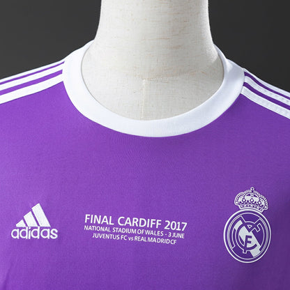 Real Madrid Jersey Retro - 2016/17 + Patch Champions League + Mundial