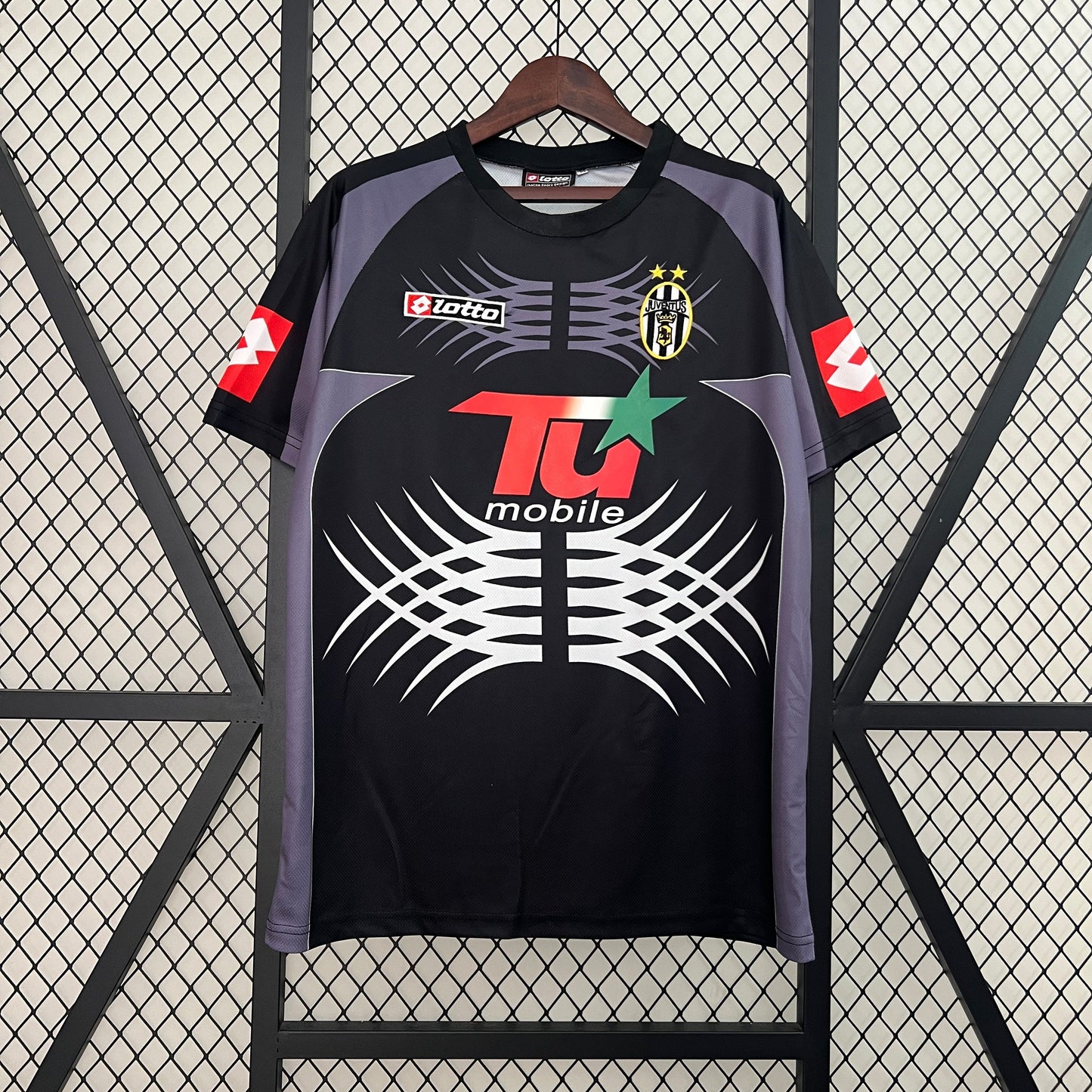 Jersey JUVENTUS Goalkeeper I 01/02 Men (RETRO)