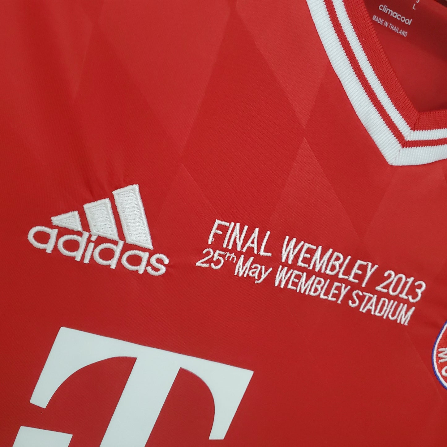 BAYERN DE MUNICH I 2013 HOMBRE (RETRO) - TIENDA DEL JUGADOR