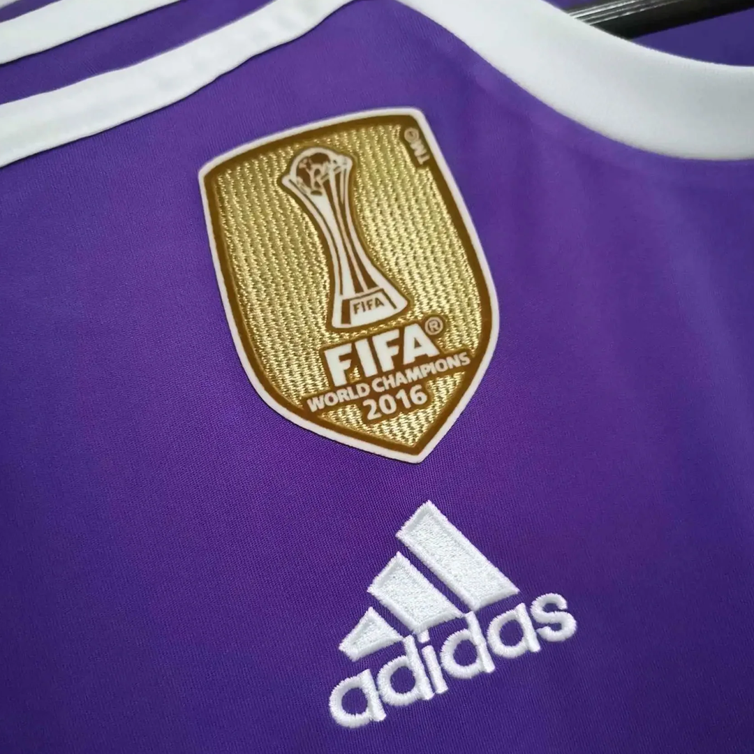 Real Madrid Jersey Retro - 2016/17 + Patch Champions League + Mundial